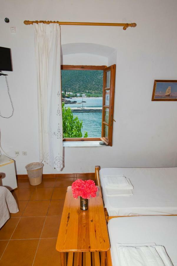 Mouragio Hotel Kiparission Exterior photo